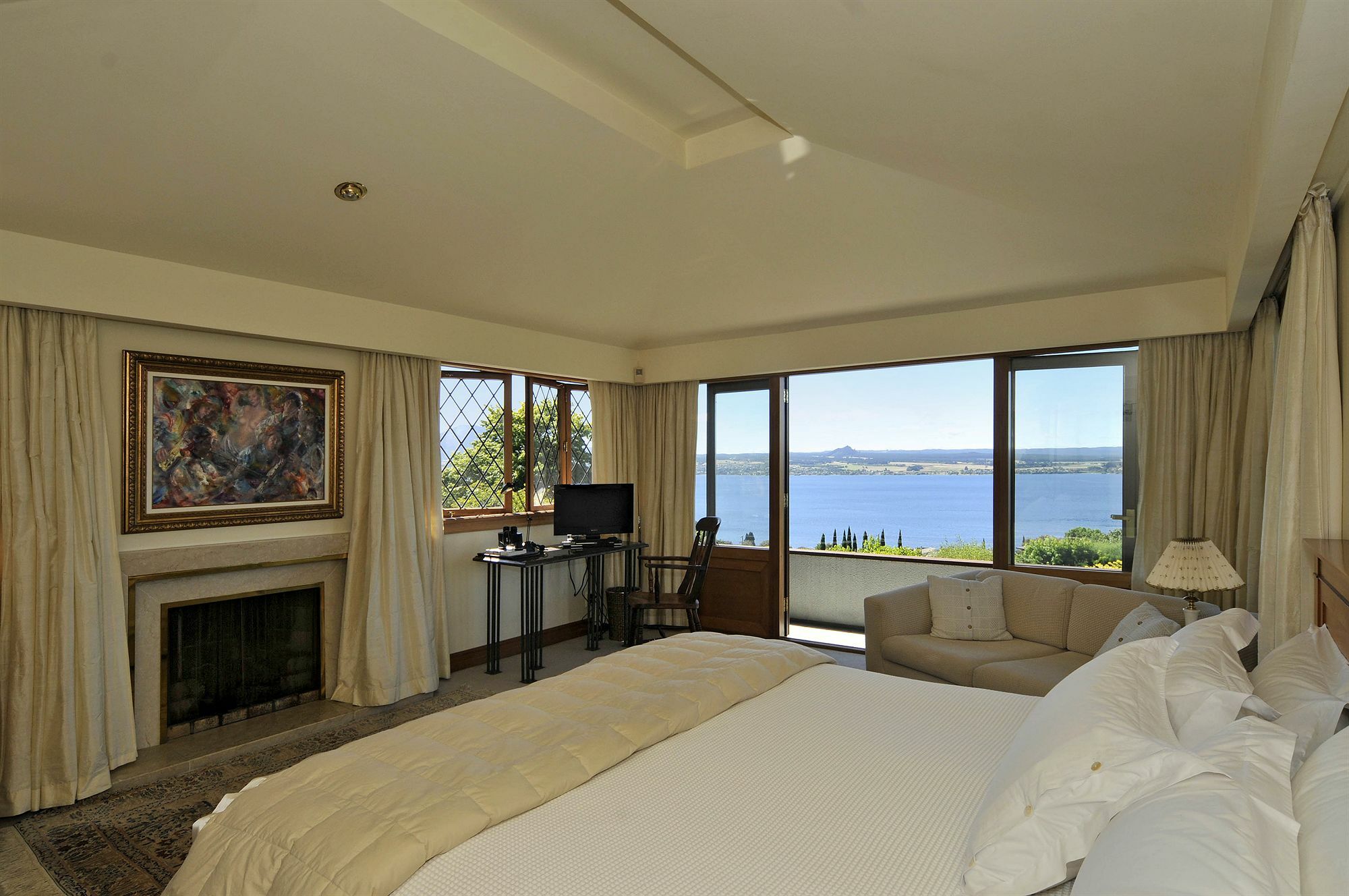 Lake Taupo Lodge Exterior photo
